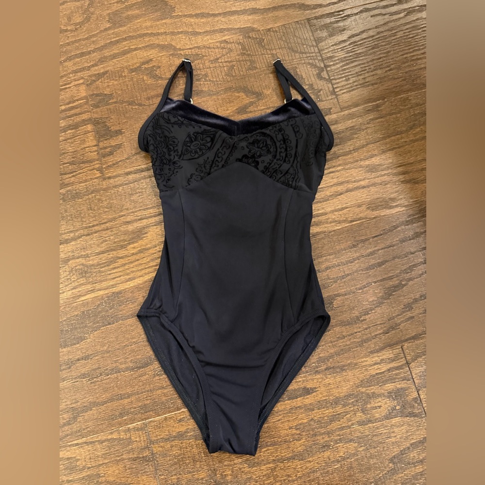 Girls Nikolay dance ballet leotard black with velvet trim size 10/11
